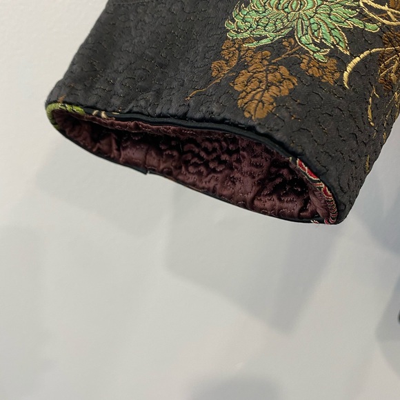 Black embroidered reversible chinoiserie jacket - Picture 6 of 9